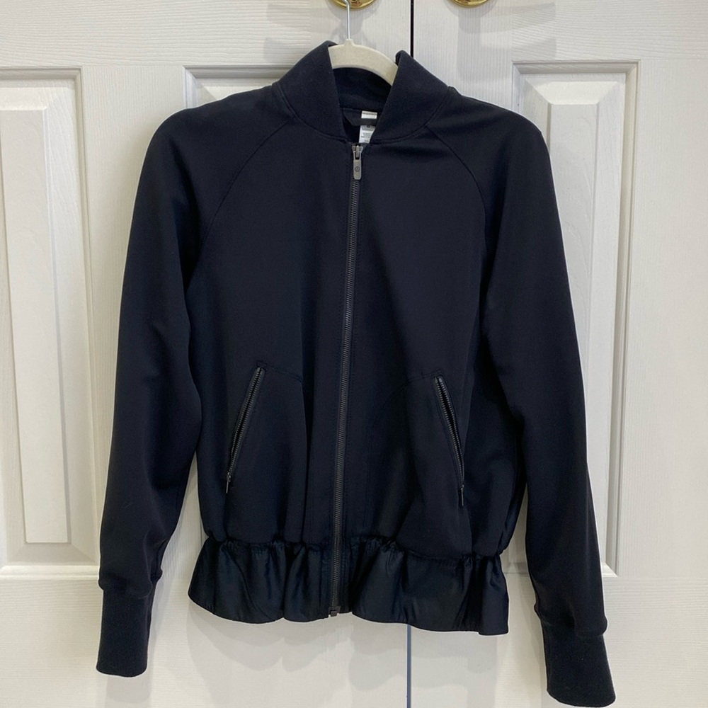 LULULEMON JACKET